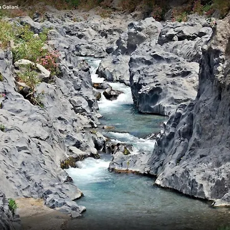 Ludovica's House Апартаменты Джардини-Наксос